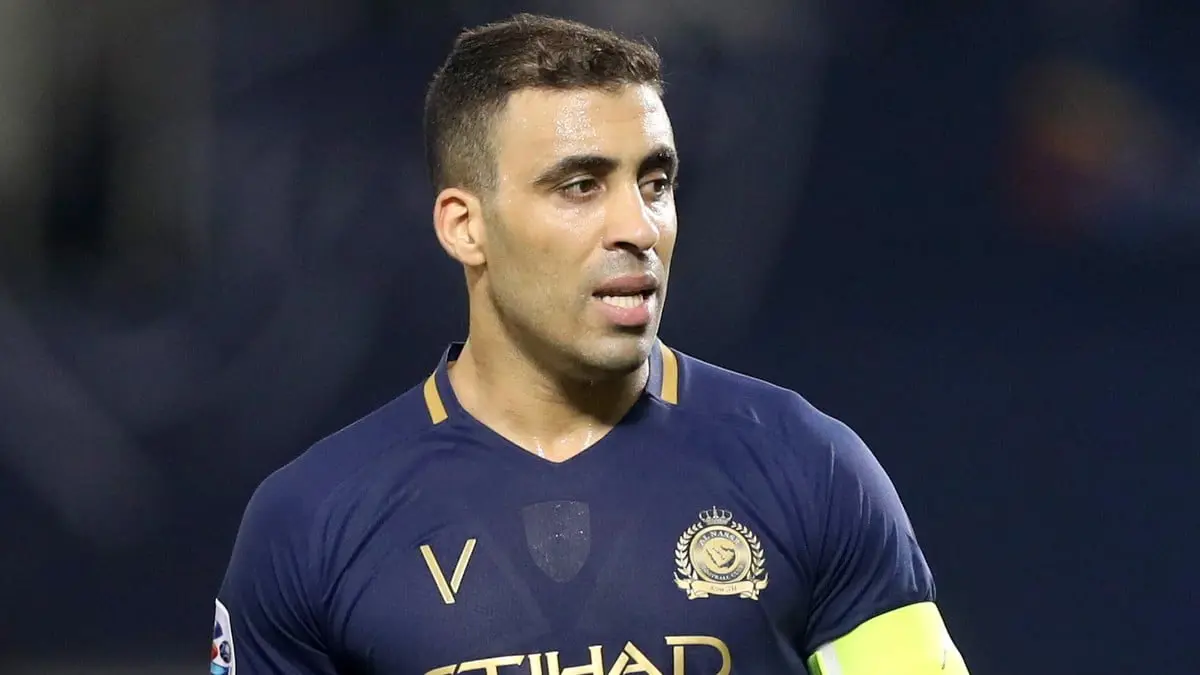 بعد إنذار رسمي بفسخ العقد.. بغلف ينهي أزمة عبدالرزاق حمدالله مع النصر