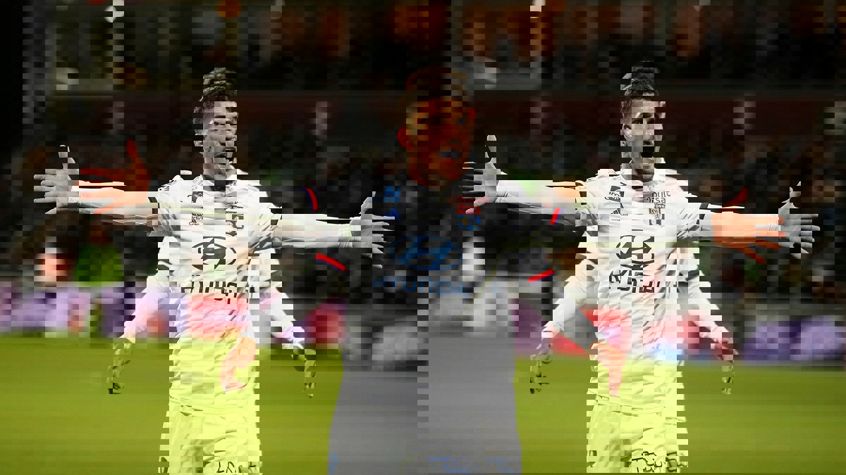 ماذا قال حسام عوار عن سعي ريال مدريد للتعاقد معه؟