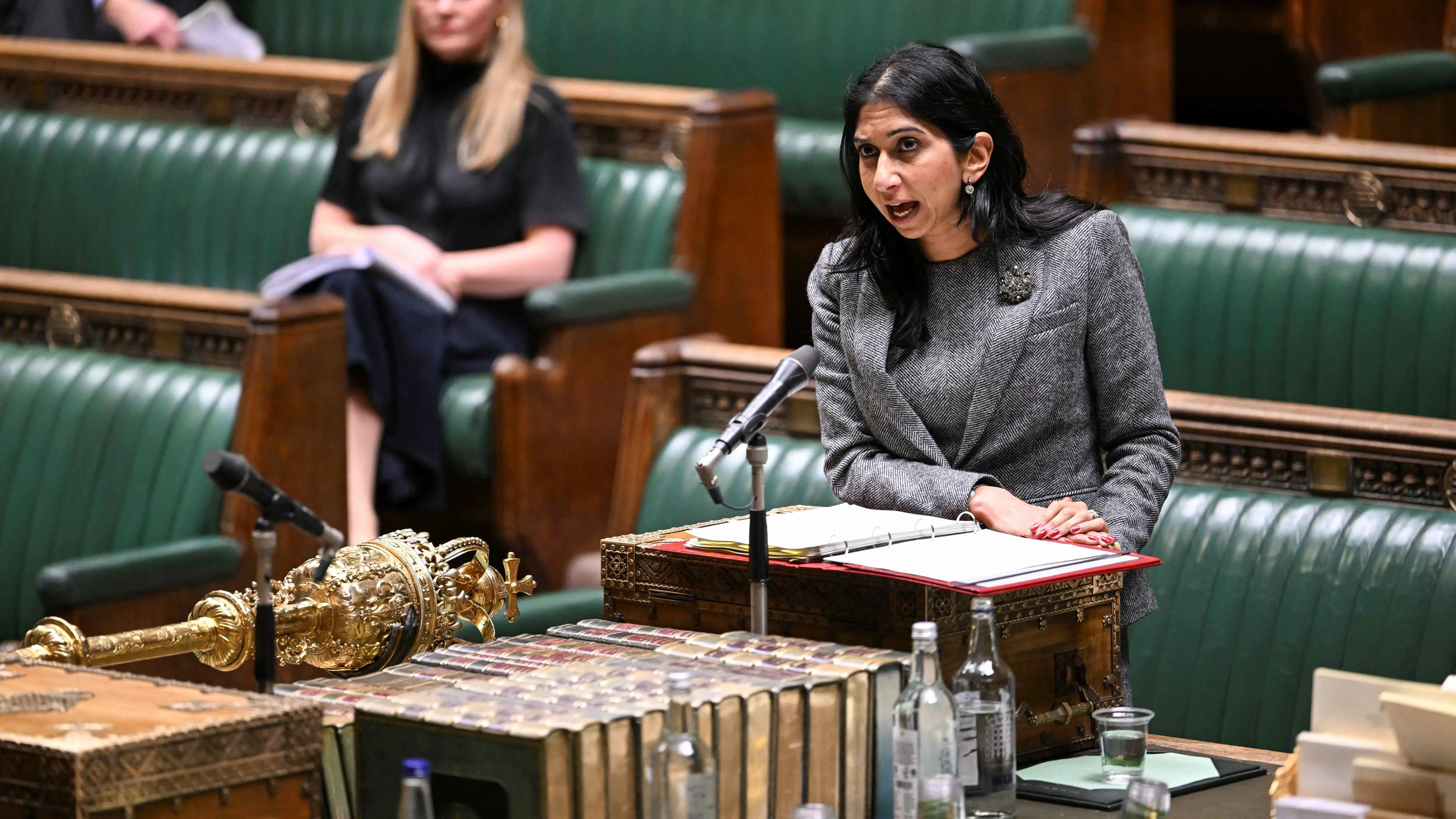 قبيل الانتخابات البريطانية.. تحذير من "انقراض" حزب المحافظين