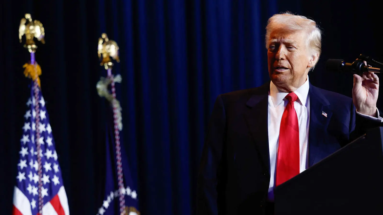 كيف تجاهلت "خطة ترامب" مصير الرهائن الإسرائيليين وهدنة غزة؟