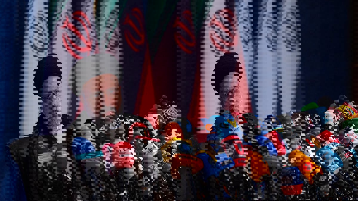 نيويورك تايمز: إيران على مسافة شهر من امتلاك ما يكفي لإنتاج القنبلة النووية