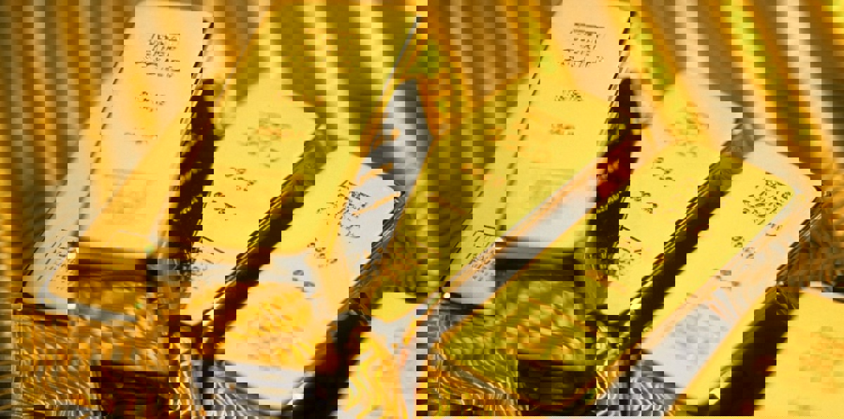 الذهب يتجه لأفضل أداء شهري منذ فبراير بعد الانفصال البريطاني