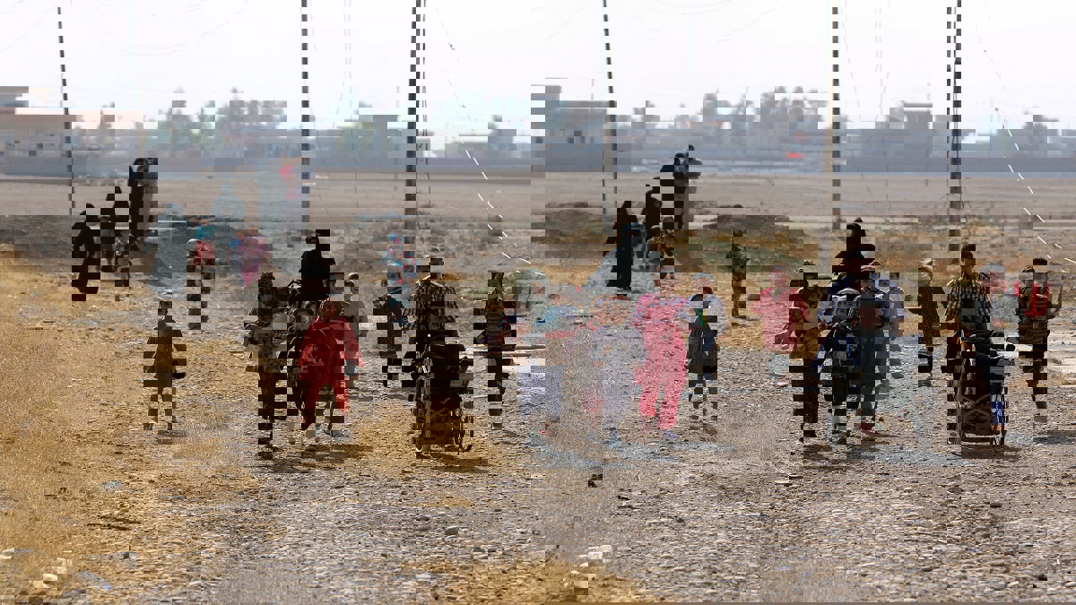 فرار أكثر من 2300 شخص من شمال سوريا إلى العراق