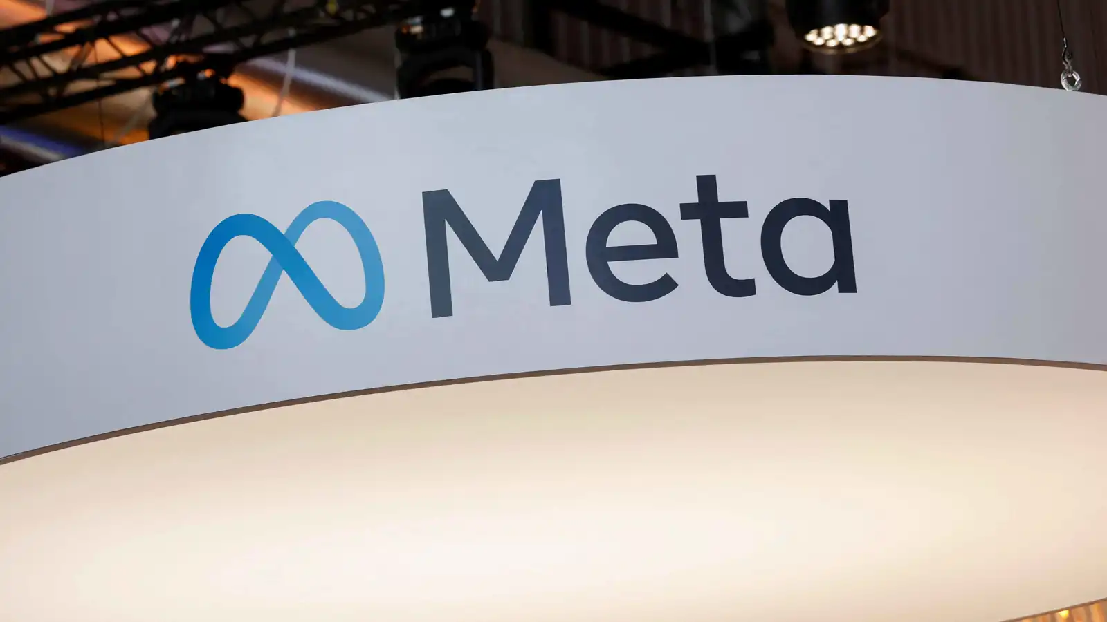 ميتا تحدد سقف الروابط على فيسبوك للمشتركين المدفوعين فقط‎