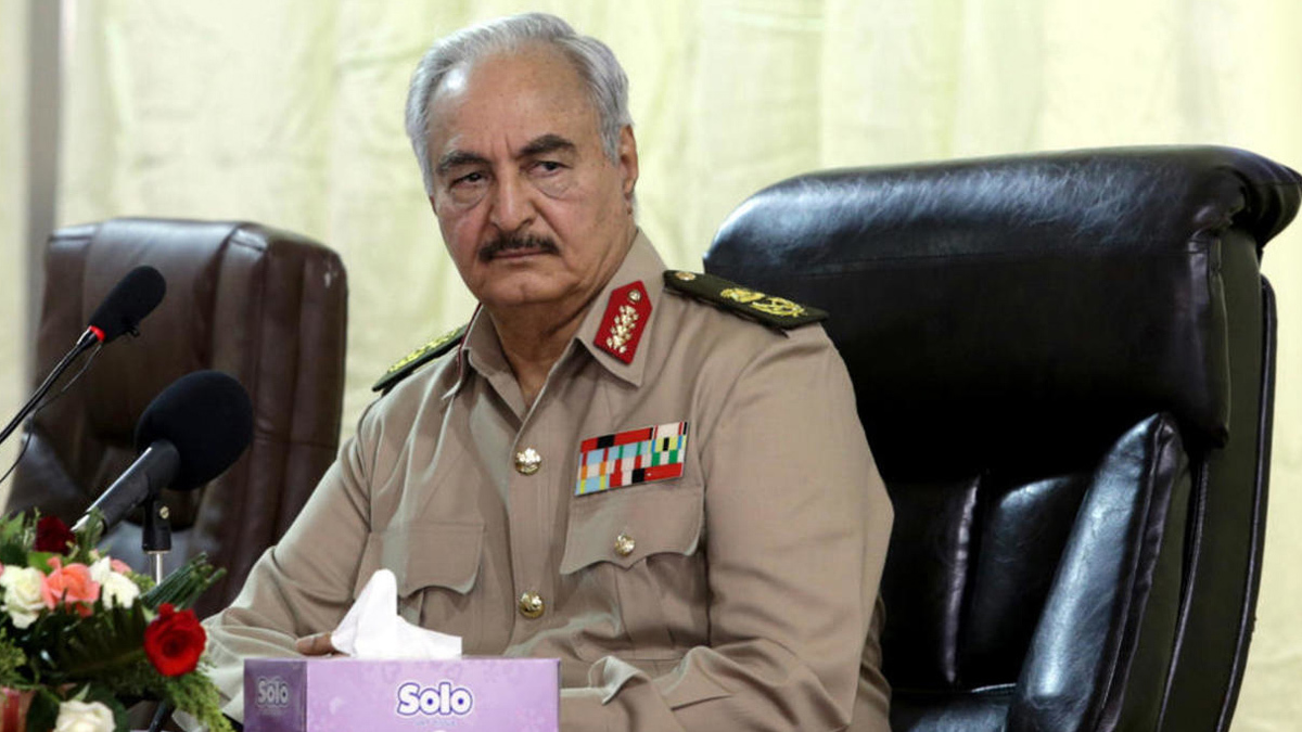 في لقاءين منفصلين.. حفتر والسراج يجتمعان مع رئيس الوزراء الإيطالي في روما