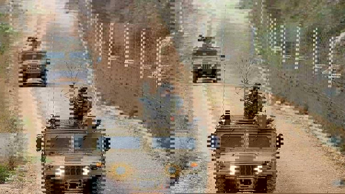 تحركات إسرائيلية على الحدود مع لبنان بالتزامن مع زيارة موفد أمريكي