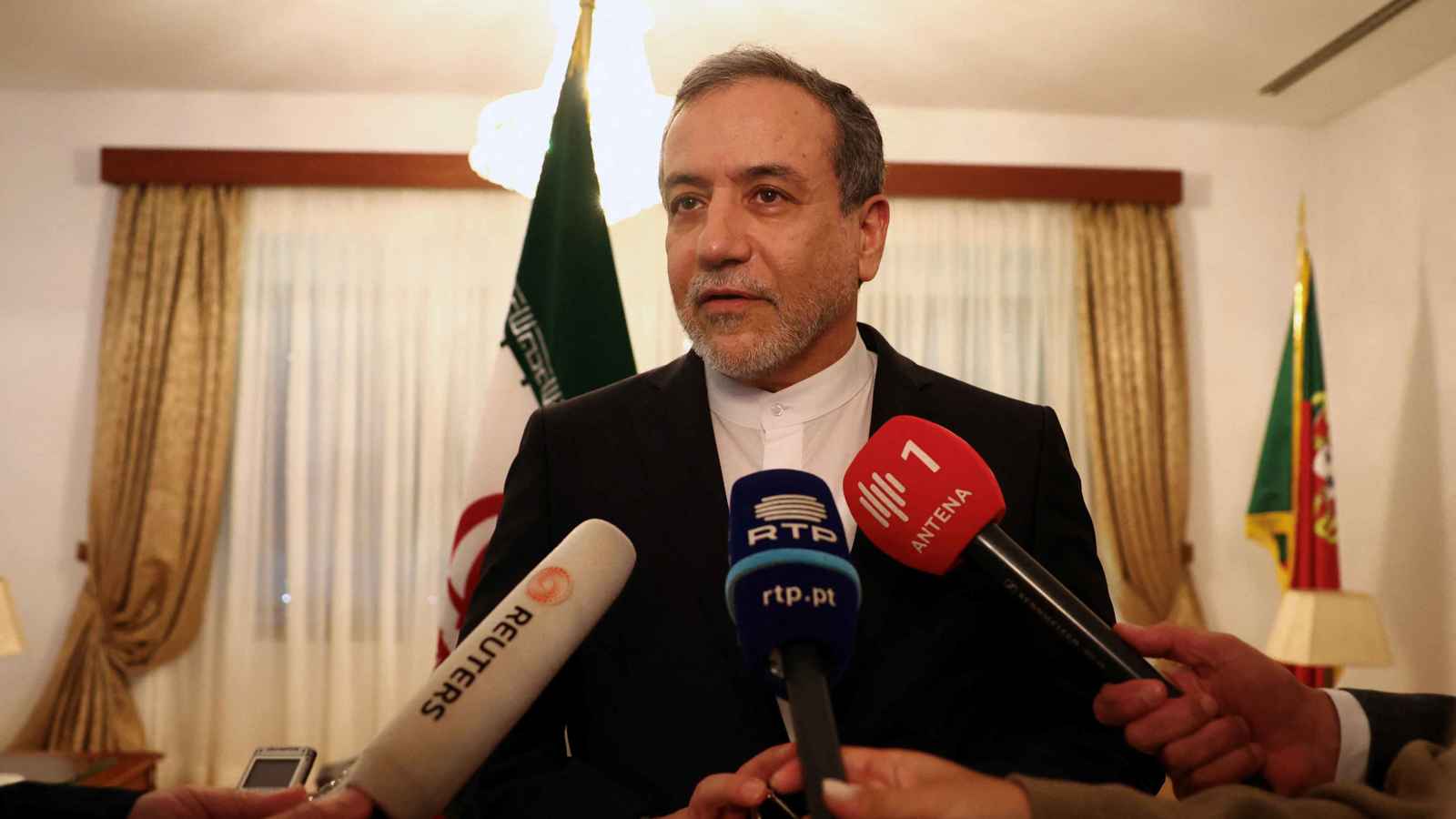 عراقجي من بغداد: الوضع في سوريا حساس للغاية (فيديو)