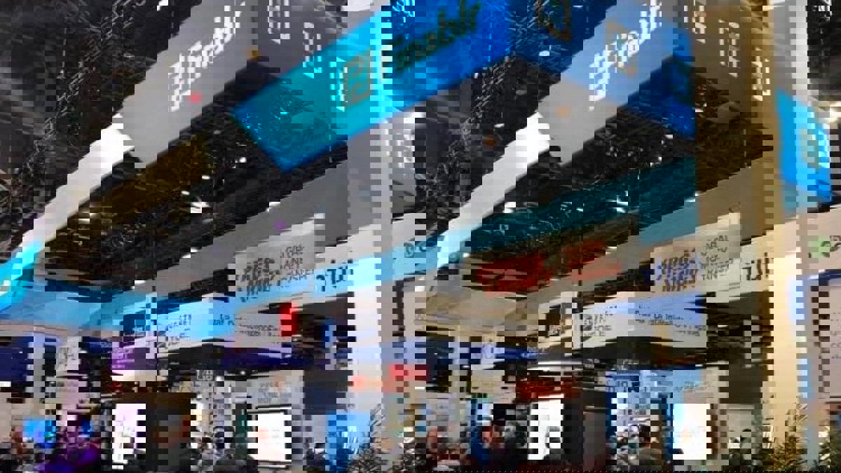 بلومبيرغ: تحالف تجاري إماراتي إسرائيلي يستحوذ على شركة فينابلر المرتبطة بمجموعة إن.إم.سي هيلث بمبلغ دولار واحد