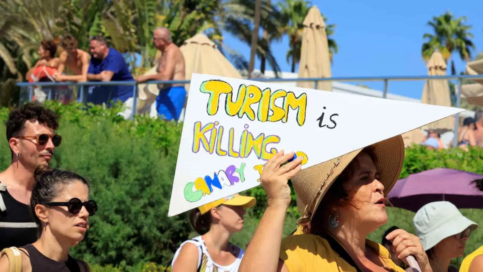 احتجاجات في جزر الكناري على ارتفاع عدد السائحين