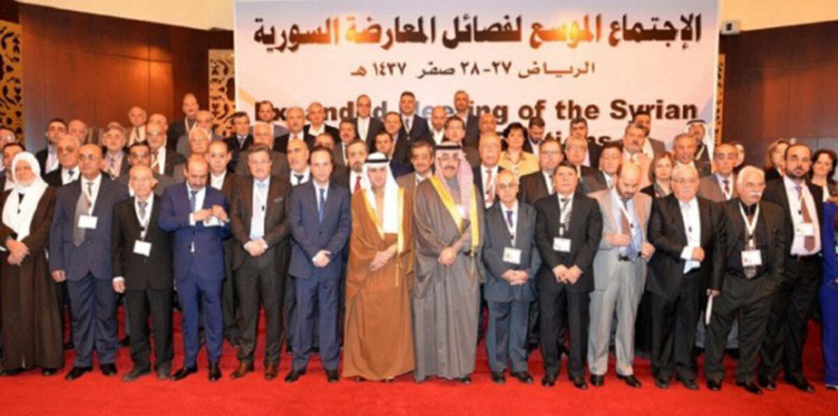 المعارضة السورية تنشد "بناء الثقة" مع الحكومة قبل المحادثات