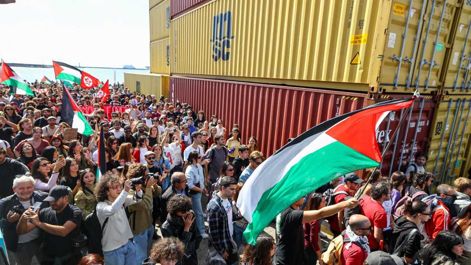 احتجاجات "أسطول الصمود" تجوب 100 مدينة إيطالية (فيديو وصور)