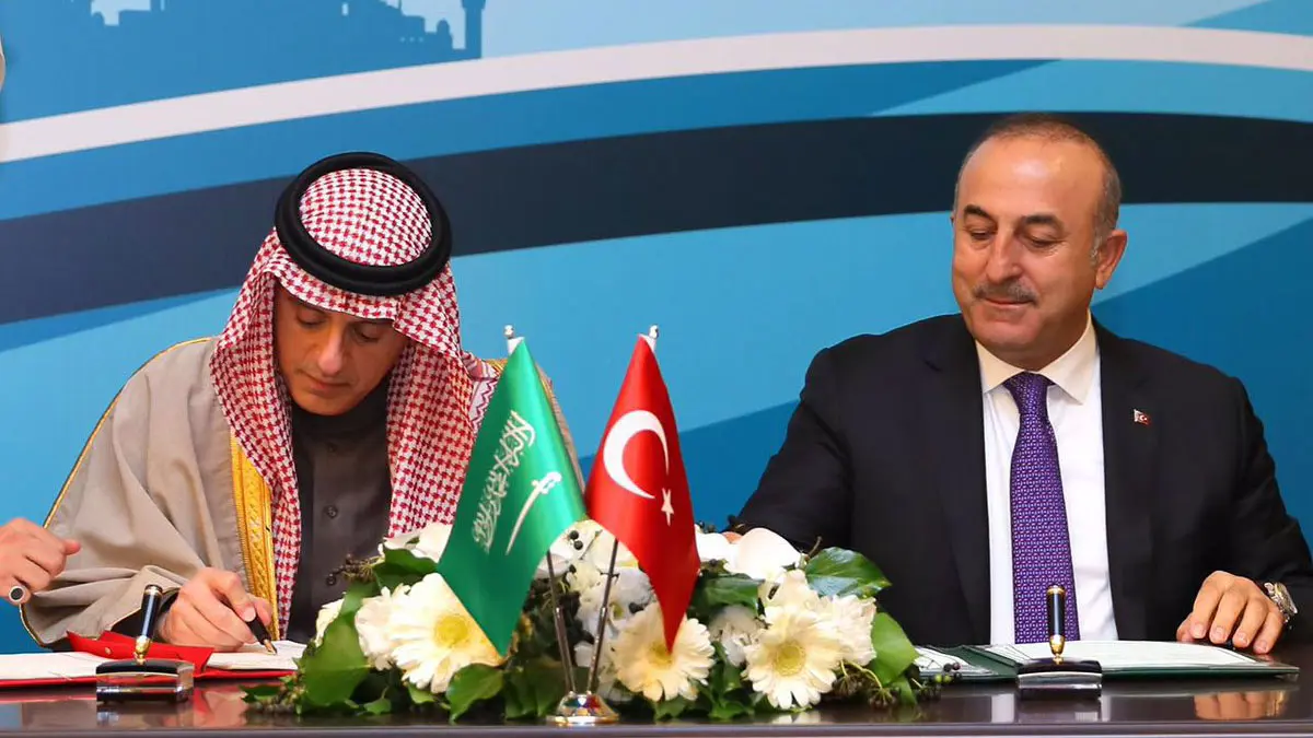 تركيا تقول إن وزير خارجيتها أجرى اتصالًا مع عادل الجبير