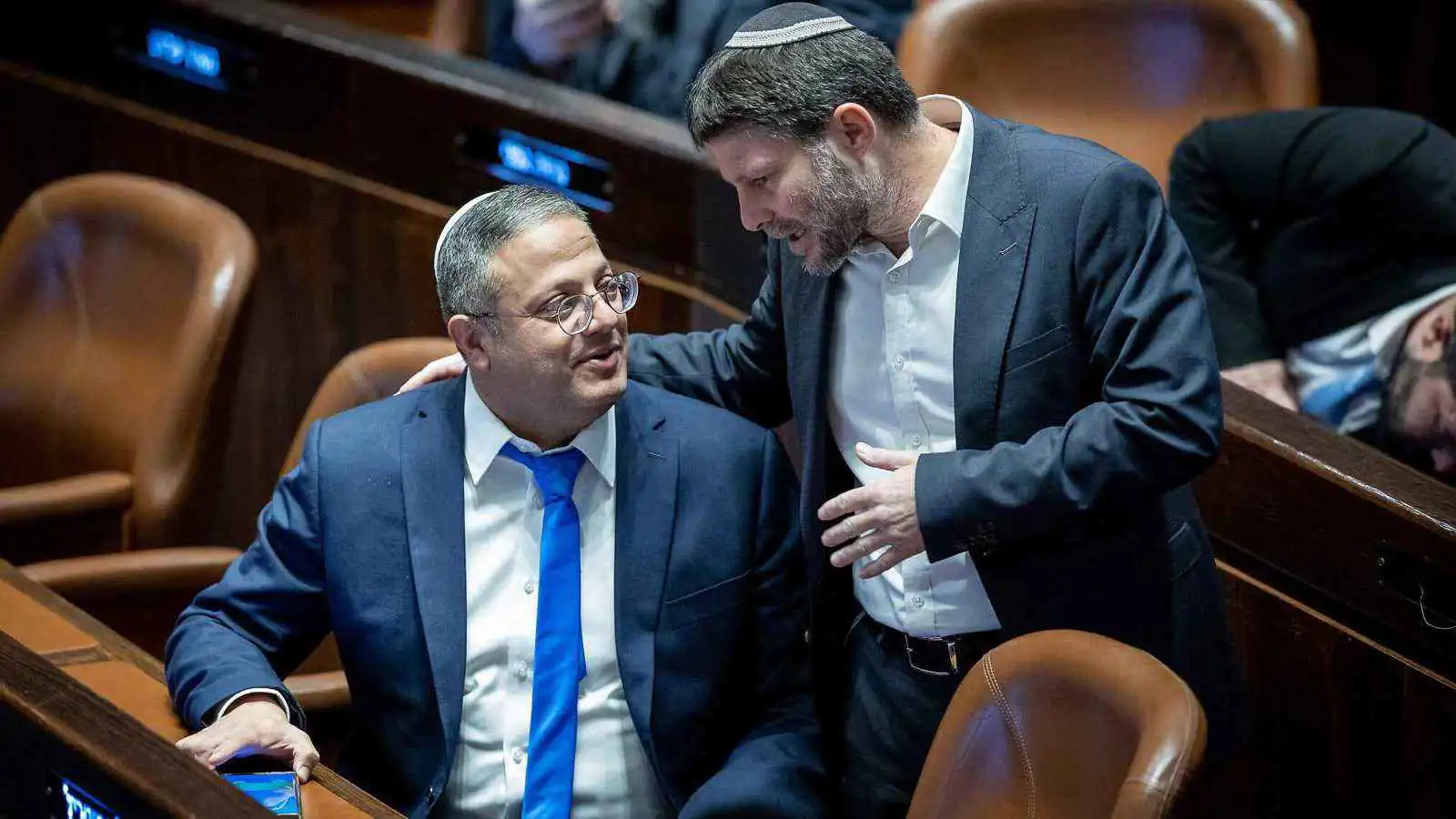 بـ"سلاح رفات الرهائن".. هل يخطط سموتريتش وبن غفير  لجر غزة إلى الحرب؟