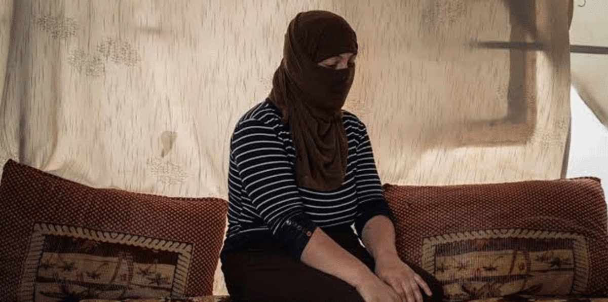 داعش يعرض أسيرات للبيع على الإنترنت