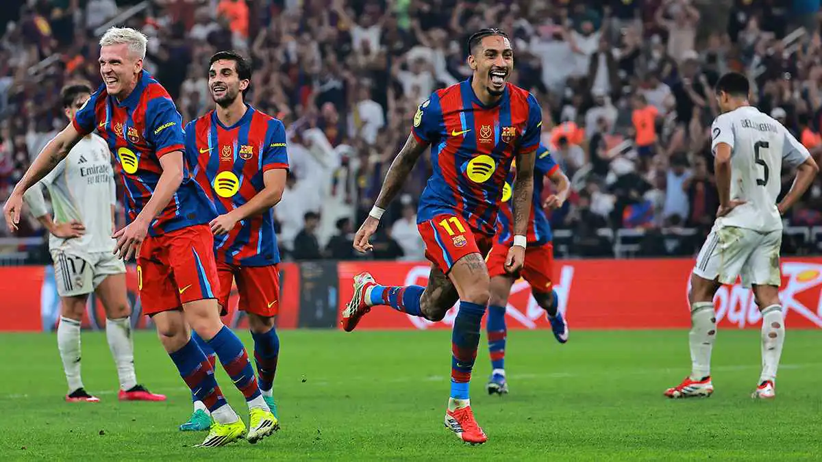 برشلونة يتوج بكأس السوبر الإسباني بفوز درامي على ريال مدريد (فيديو)