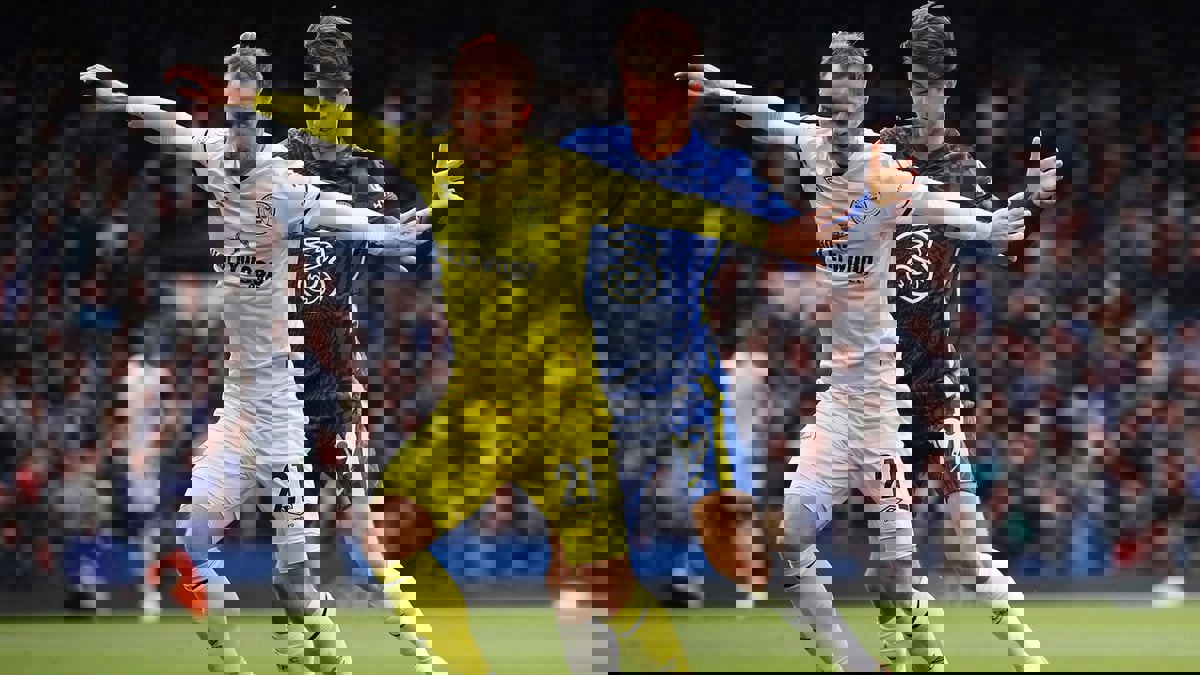 مدرب برنتفورد يشيد بقصة كريستيان إريكسن الخيالية عقب الفوز على تشيلسي