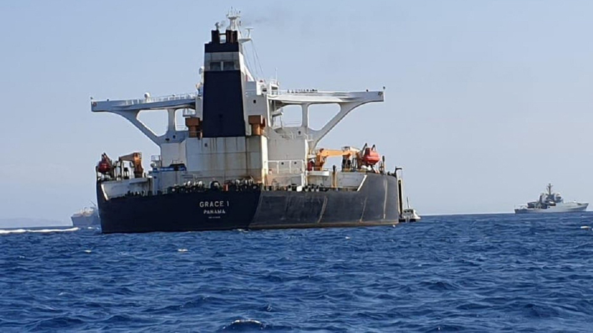 مضيق هرمز و«الوجود الدولي»