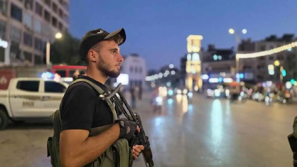 بالتعاون مع العشائر.. تفاصيل تحرير حكومة دمشق لمختطفين من السويداء