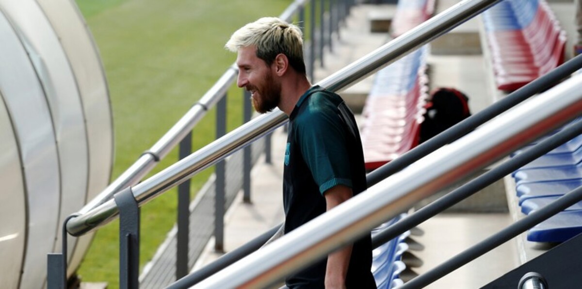 برشلونة يخسر وميسي يحتفل (صور)