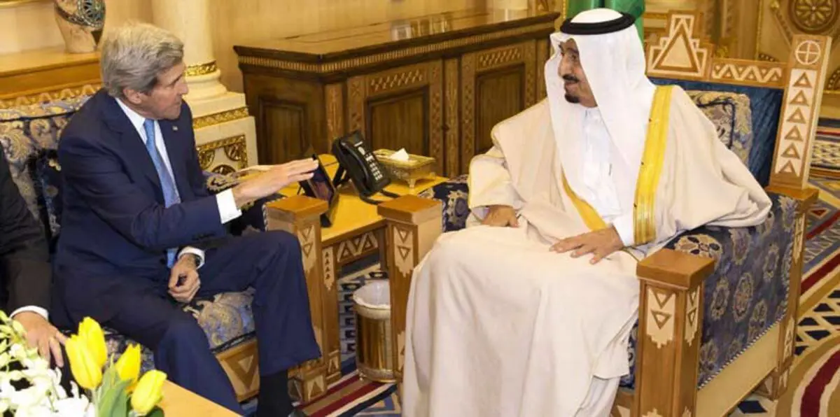 الملك سلمان يستقبل كيري بعد ساعات من ختام "رعد الشمال"