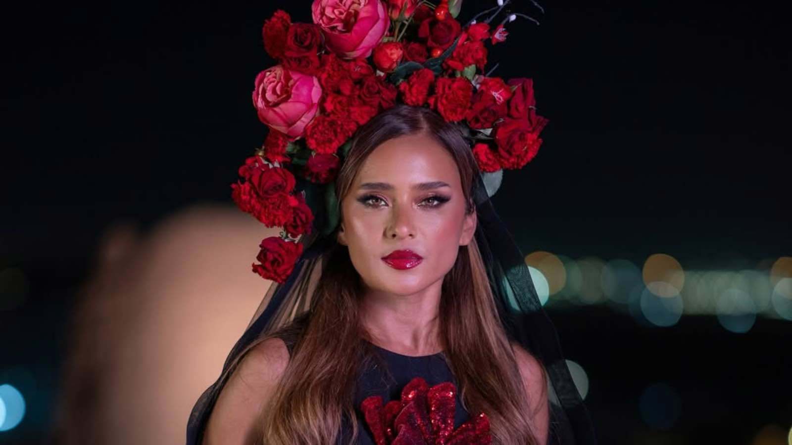 نيللي كريم تقدم "وصفة" للنجاح الفني (فيديو)