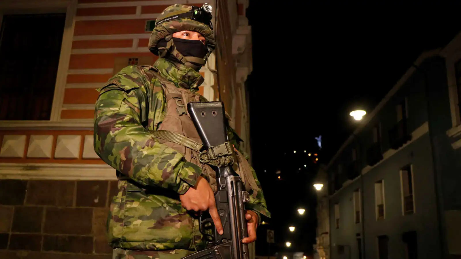 14 قتيلا بهجومين مسلحين في الإكوادور