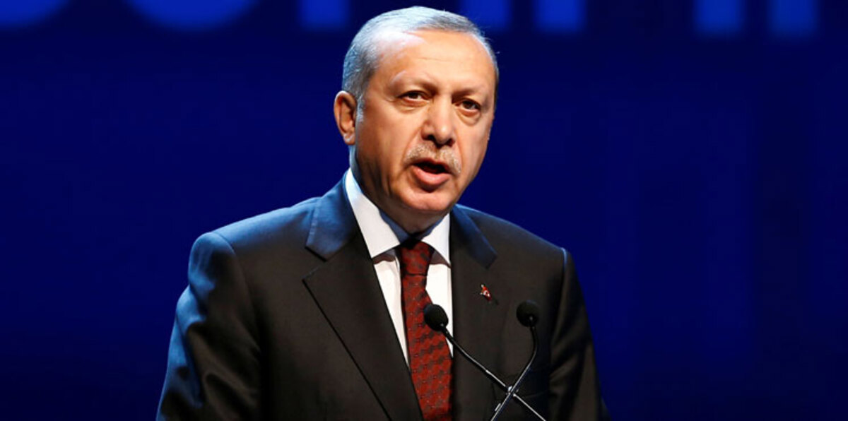 ‫أردوغان يوقع رسمياً قانون رفع الحصانة عن نواب البرلمان‬‎