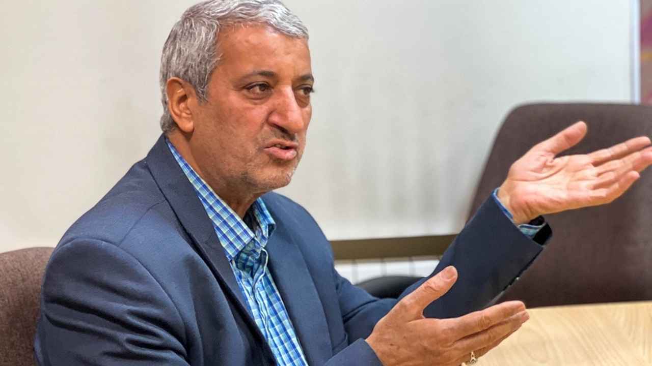 إيران.. قيادي إصلاحي يحذر من "تفويت فرصة" التفاوض مع ترامب