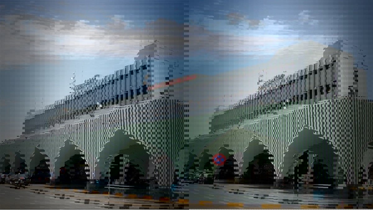 تقرير: شركتا البيرق ويلدريم التركيتان تتقاسمان السيطرة على موانئ ومطارات ليبيا