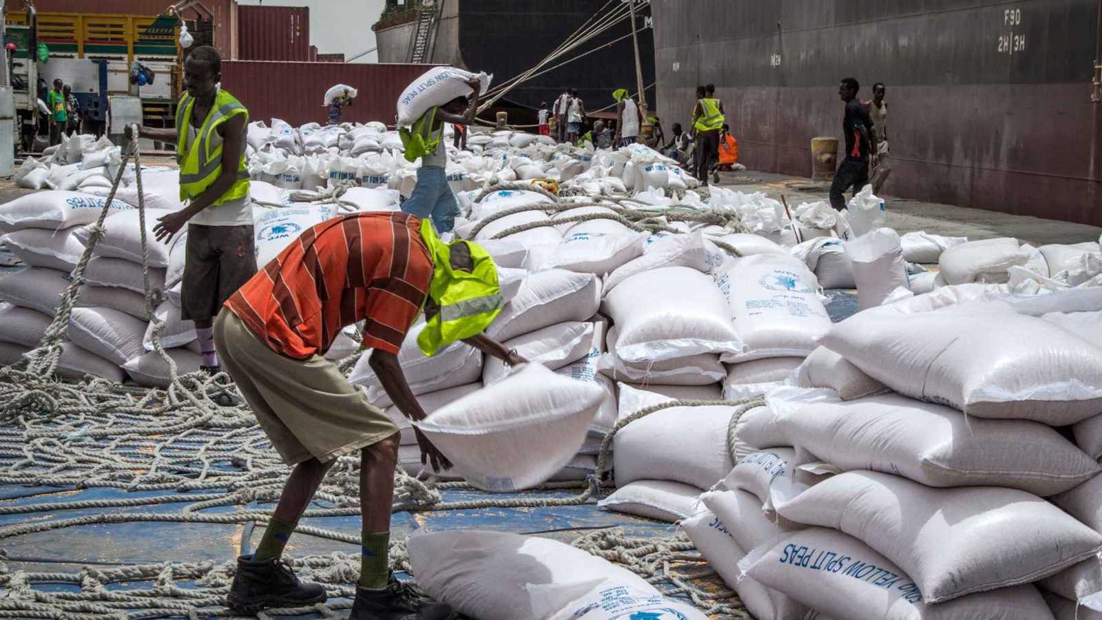 أوقفت مساعدات لمقديشيو.. تراجع علاقات أمريكا والصومال لأدنى مستوى