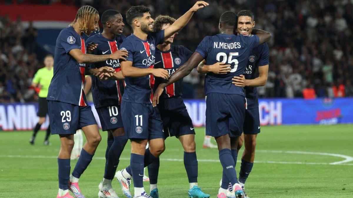 نجم ريال مدريد السابق يفجّر "أزمة جديدة" في باريس سان جيرمان