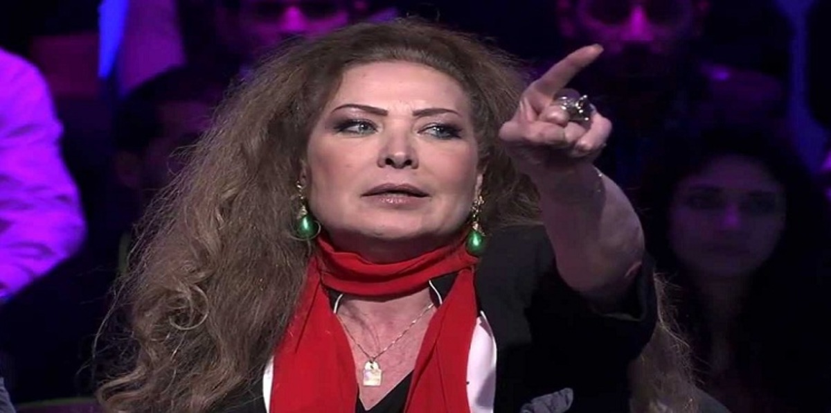 رغدة تغازل بشار الأسد (صورة)