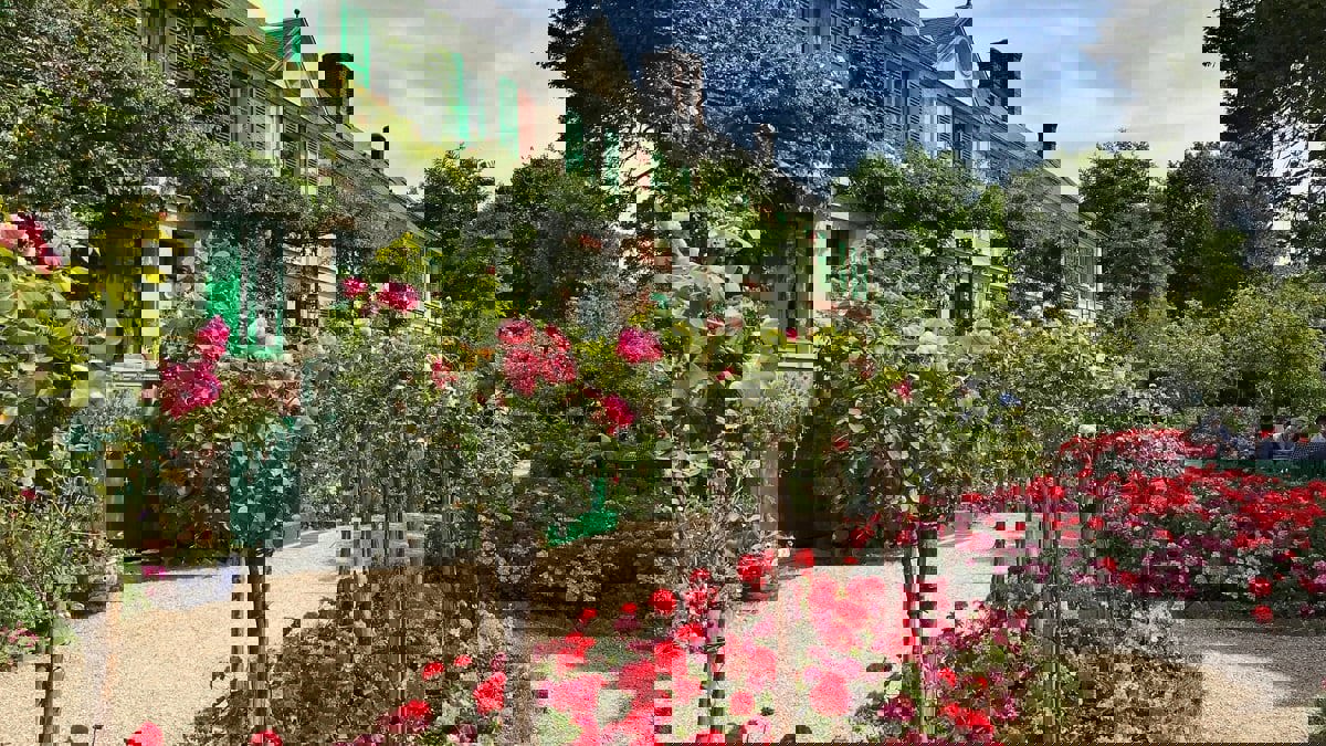 بعيدا عن باريس وبرج إيفل.. مدن فرنسية "مجهولة" تصلح كوجهات سياحية