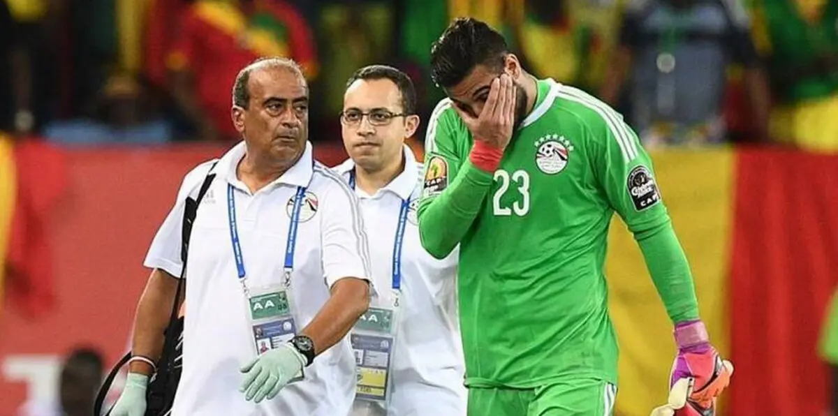 مرتضى منصور يخطط لحرمان حارس نادي الزمالك من كأس العالم