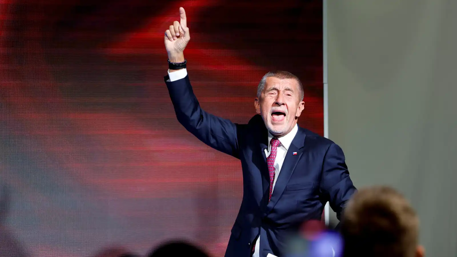 بعد فوزه في الانتخابات.. تعرف على "ترامب التشيكي" أندريه بابيش