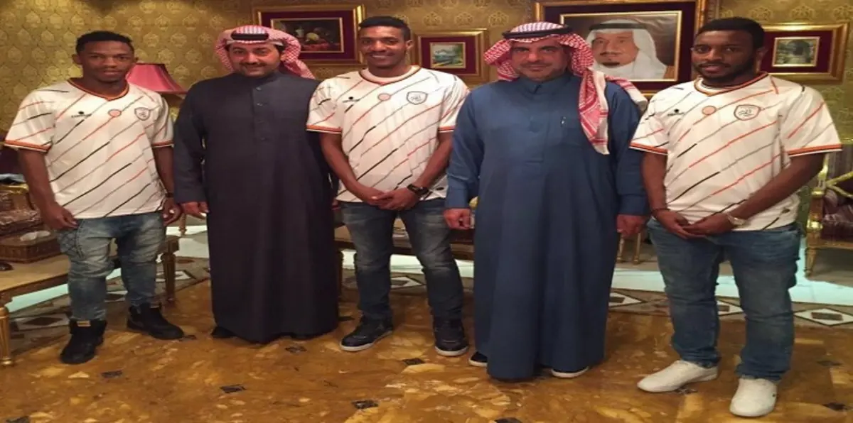 الفيفا يصدم الشباب السعودي