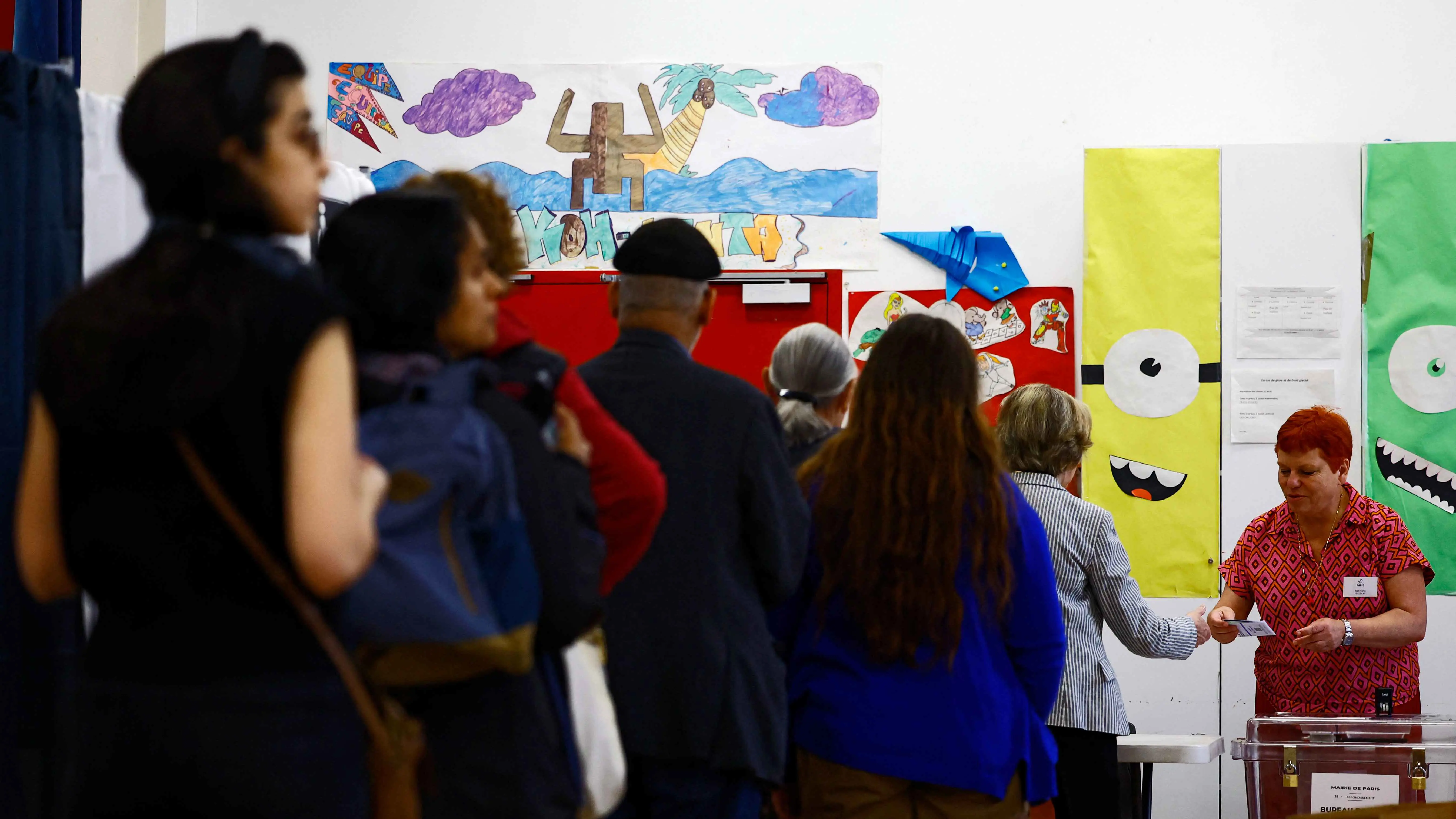 مع بدء الجولة الثانية للانتخابات.. فرنسا تحبس أنفاسها بانتظار النتائج