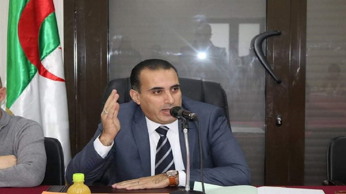 بؤرة وباء كورونا.. شفاء رئيس بلدية البليدة الجزائرية من الفيروس