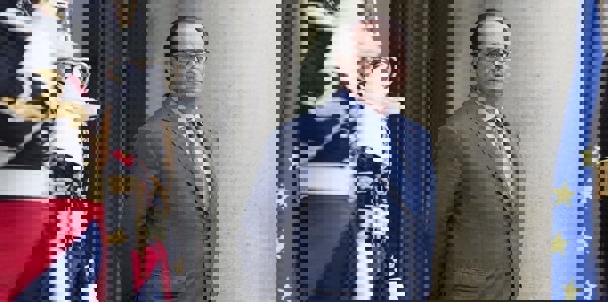 ماهي الملفات التي بحثها أولاند مع ترامب في أقل من 10 دقائق؟