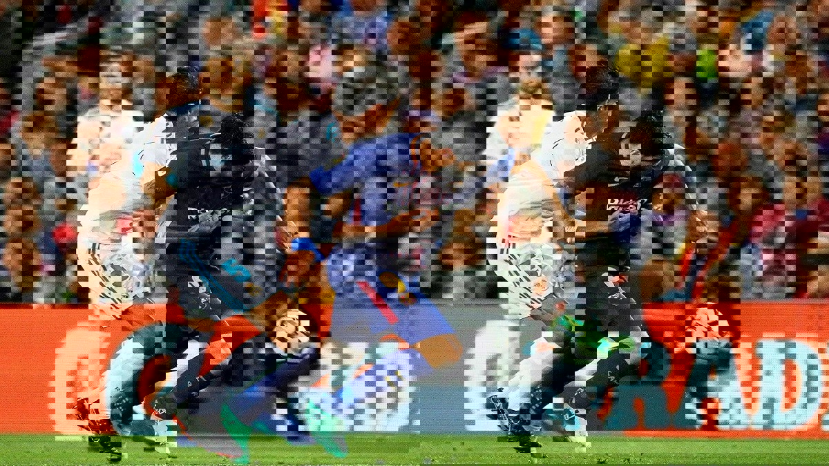 التشكيلة الرسمية لمباراة برشلونة وريال مدريد‎