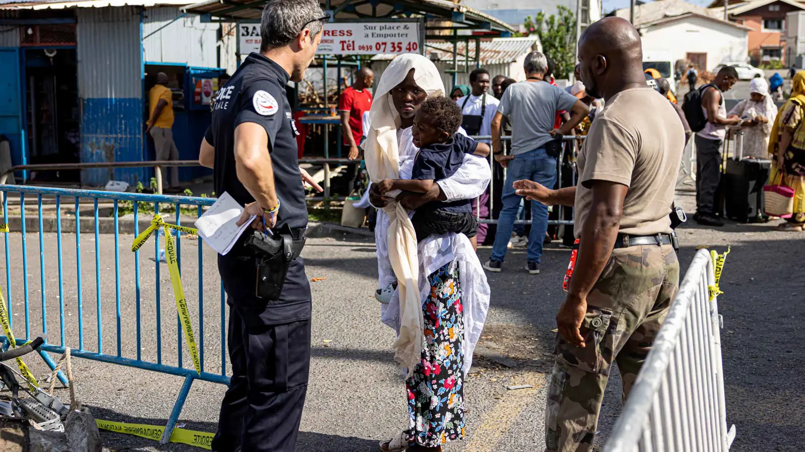 "عسكرة مايوت" تفاقم التوتر بين فرنسا وجزر القمر