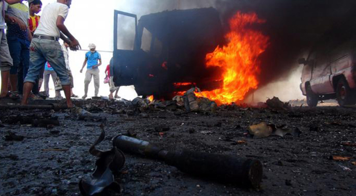 انفجارات قوية تهز مدينة عدن جنوبي اليمن