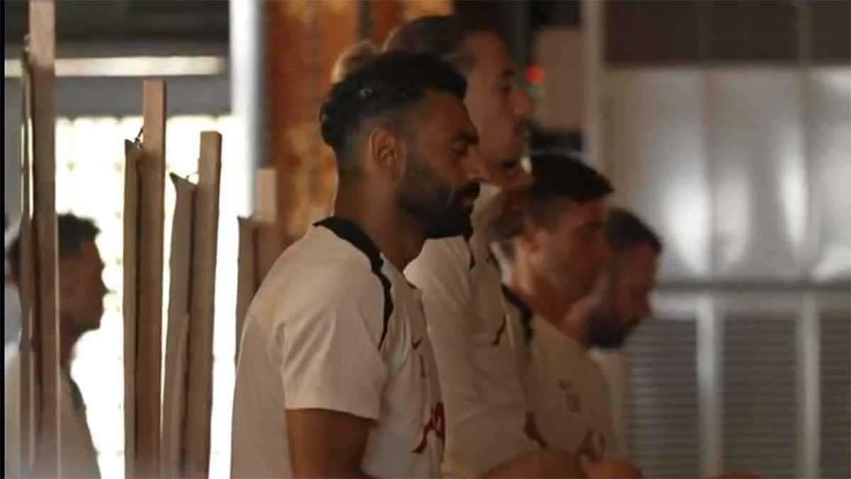 شاهد طقوس محمد صلاح داخل المعبد البوذي وحديثه مع الراهب (فيديو)