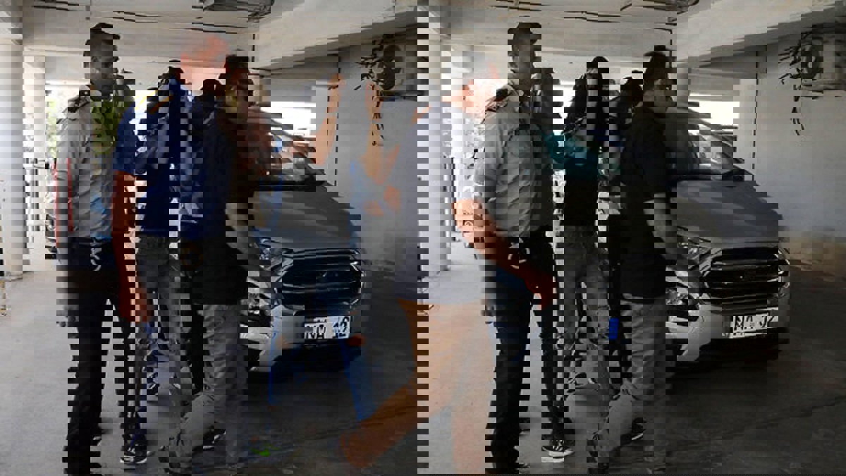 قبرص تمدد اعتقال 12 سائحًا إسرائيليًا بتهمة اغتصاب جماعي لسائحة بريطانية (صور وفيديو)