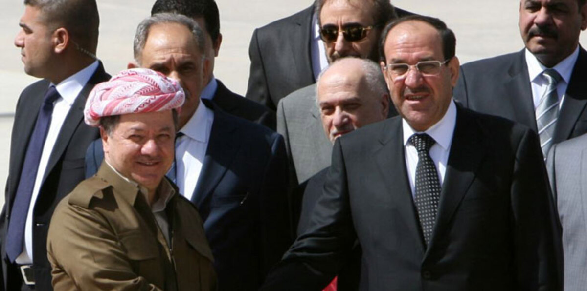 على وقع معركة الموصل.. تبادل الاتهامات بالعمالة بين المالكي وبارزاني