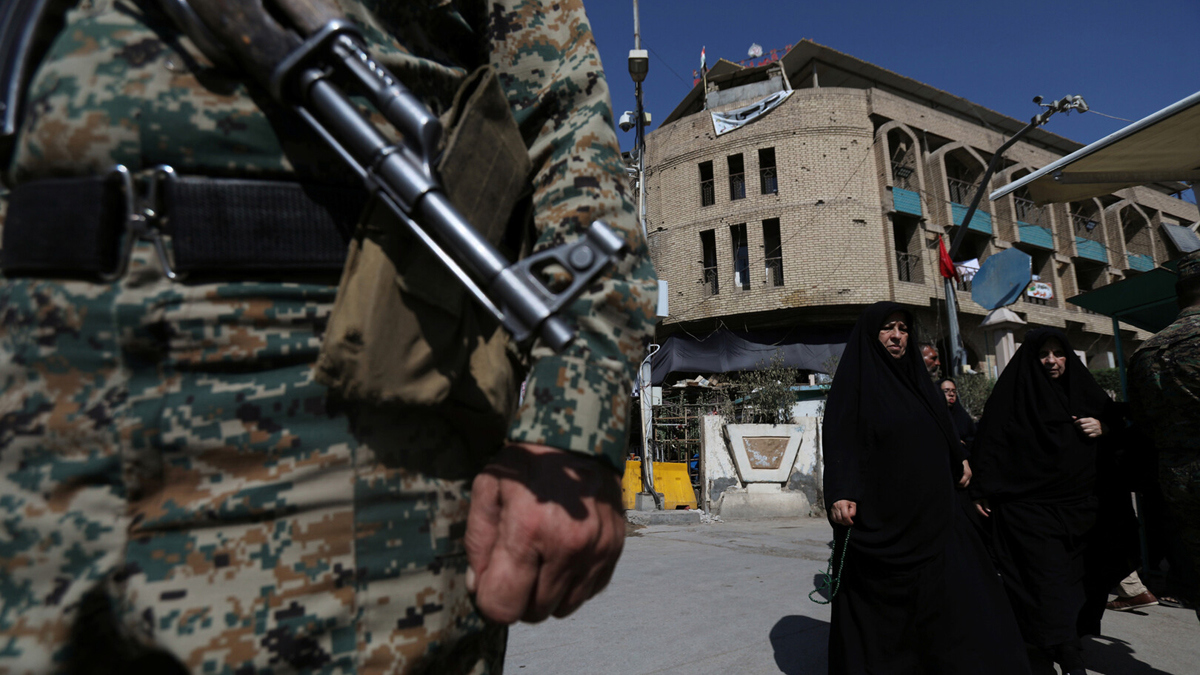 الأمن العراقي يقتحم عددًا من المكاتب الإعلامية في بغداد