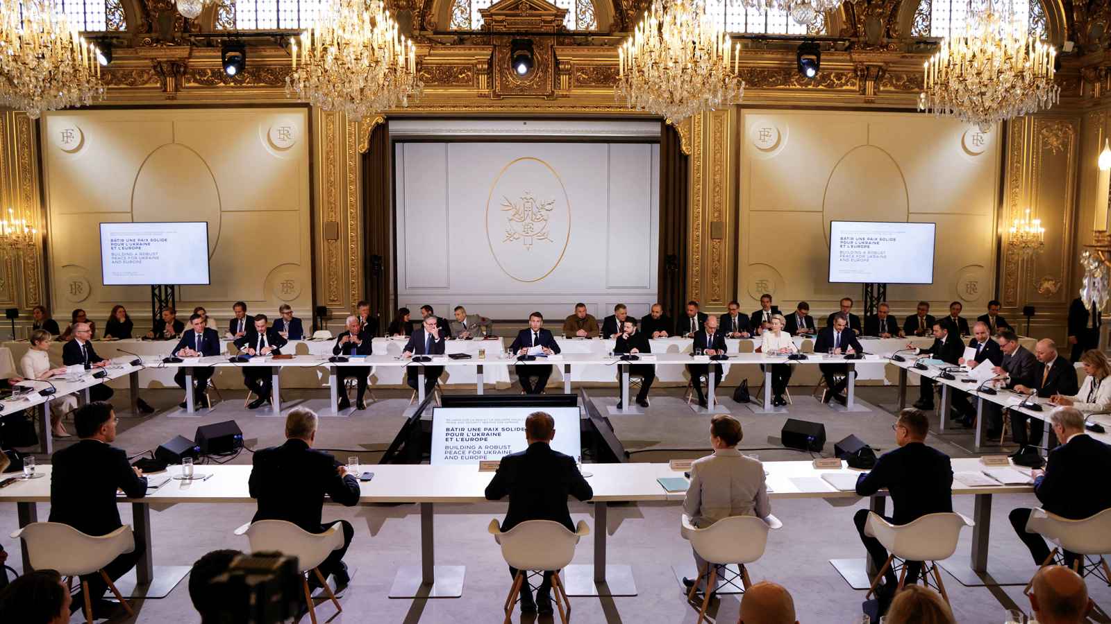 "قمة باريس" تفشل في تشكيل قوة أوروبية لإرسالها إلى أوكرانيا.. ماذا بعد؟