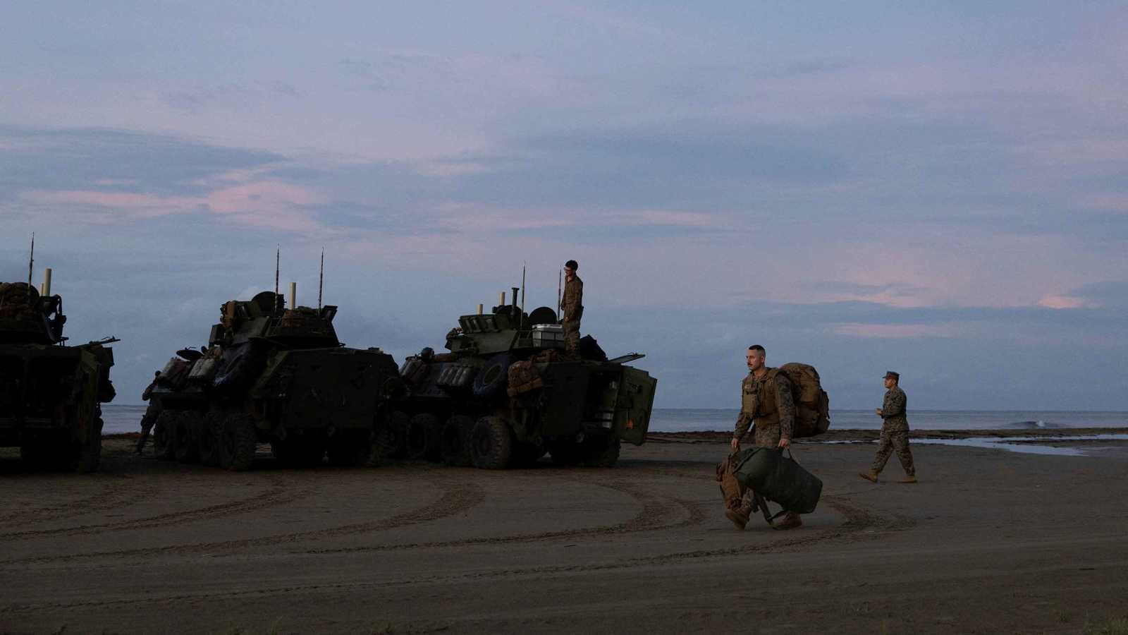 مادورو يعلن التعبئة وترامب يحدد أهدافه.. طبول الحرب تُقرع في فنزويلا