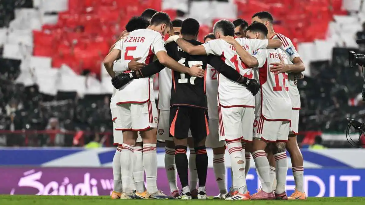 كوزمين مدرب الإمارات قبل مواجهة العراق: مستعدون لكل الصعوبات