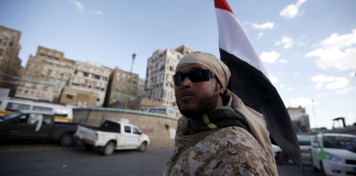 استسلام قوات صالح قرب صنعاء يظهر تدهور أوضاع المتمردين